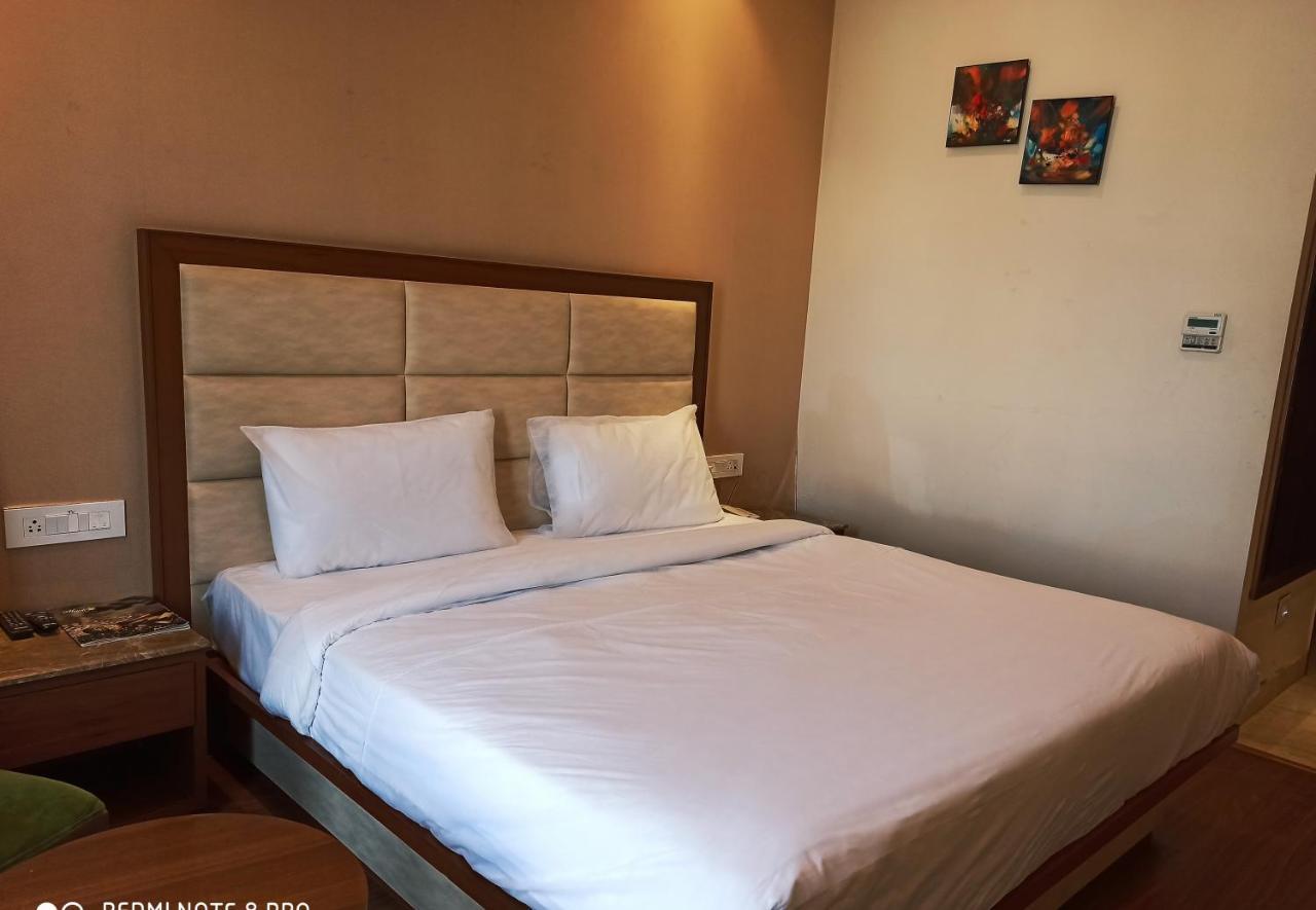 Hotel Maple Grand Agra  Exterior foto
