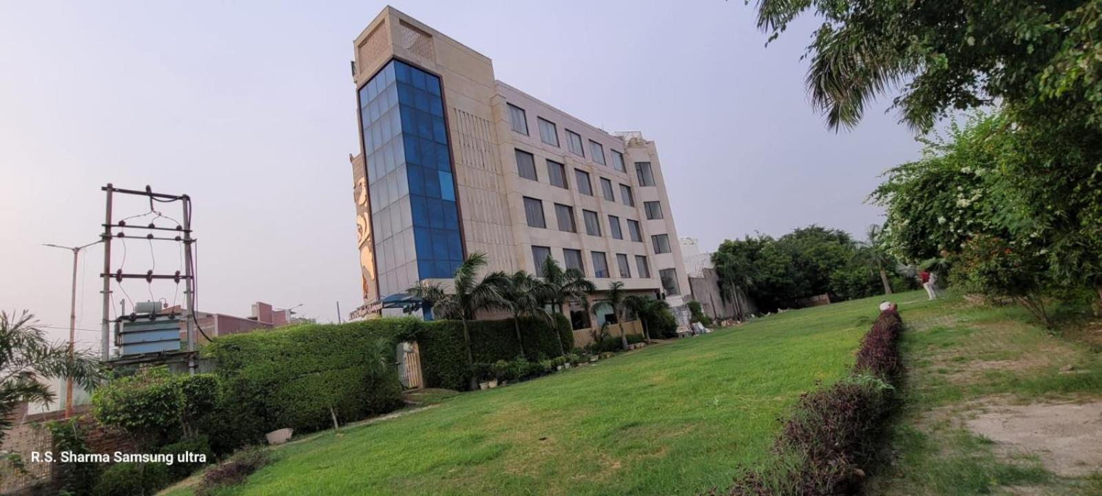 Hotel Maple Grand Agra  Exterior foto
