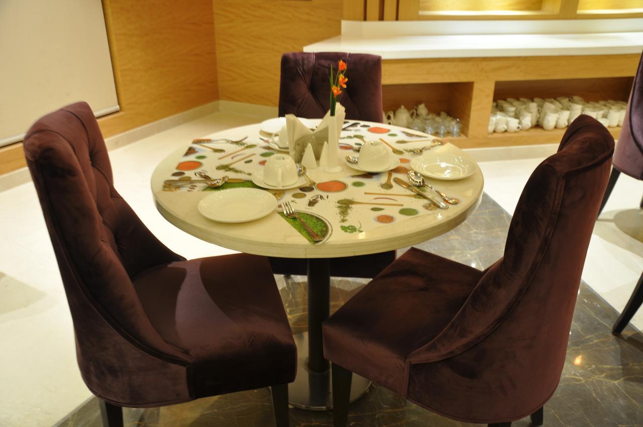 Hotel Maple Grand Agra  Exterior foto