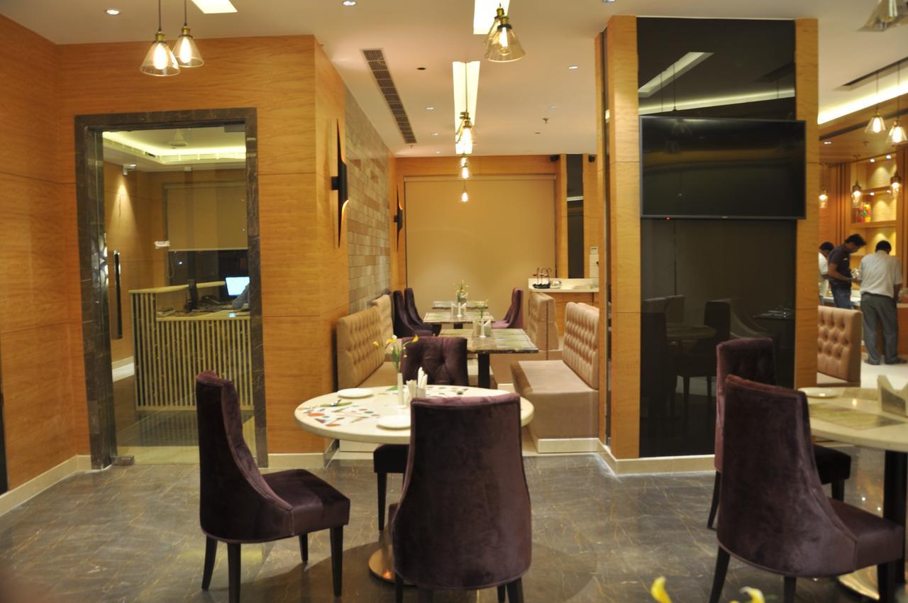 Hotel Maple Grand Agra  Exterior foto