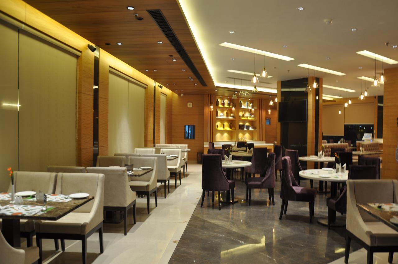 Hotel Maple Grand Agra  Exterior foto
