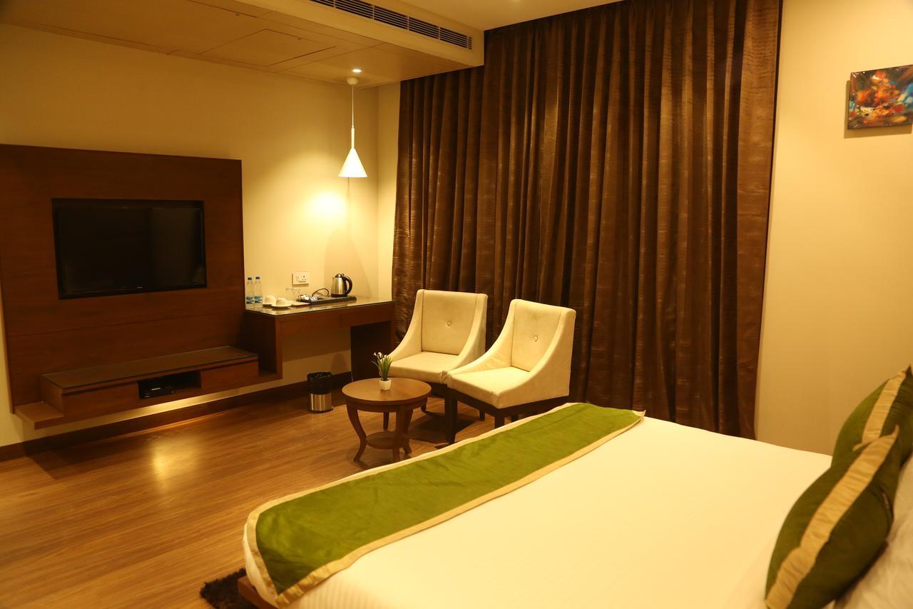 Hotel Maple Grand Agra  Exterior foto