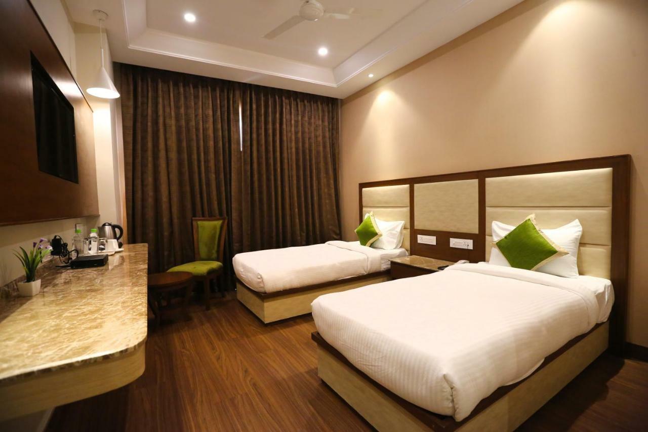 Hotel Maple Grand Agra  Exterior foto