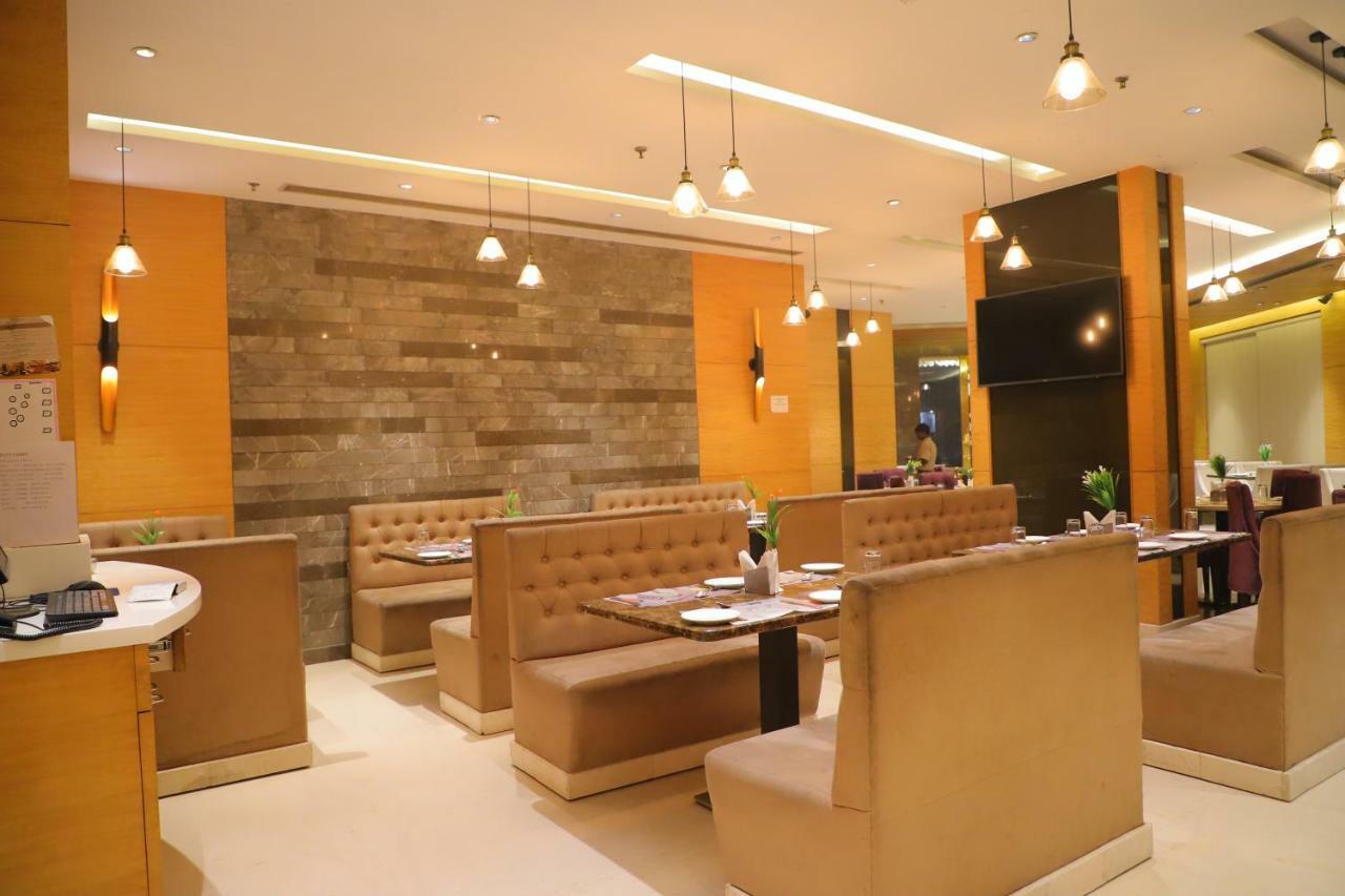 Hotel Maple Grand Agra  Exterior foto