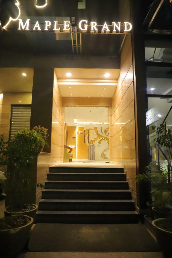 Hotel Maple Grand Agra  Exterior foto