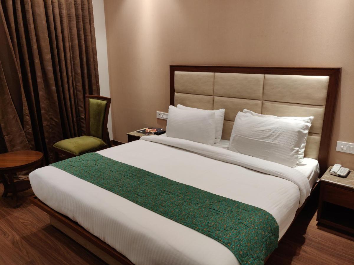Hotel Maple Grand Agra  Exterior foto